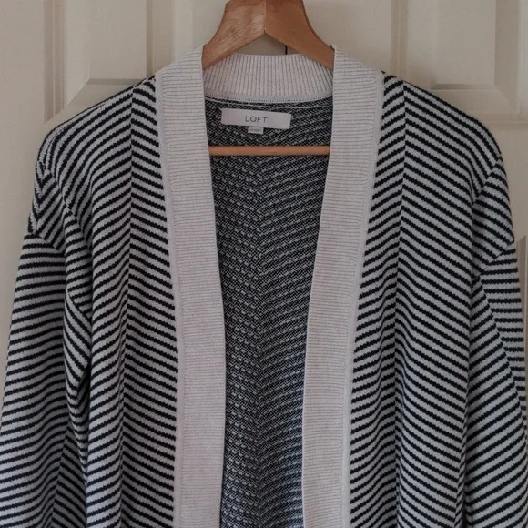Loft Cardigan Size XS - Picture 2 of 5